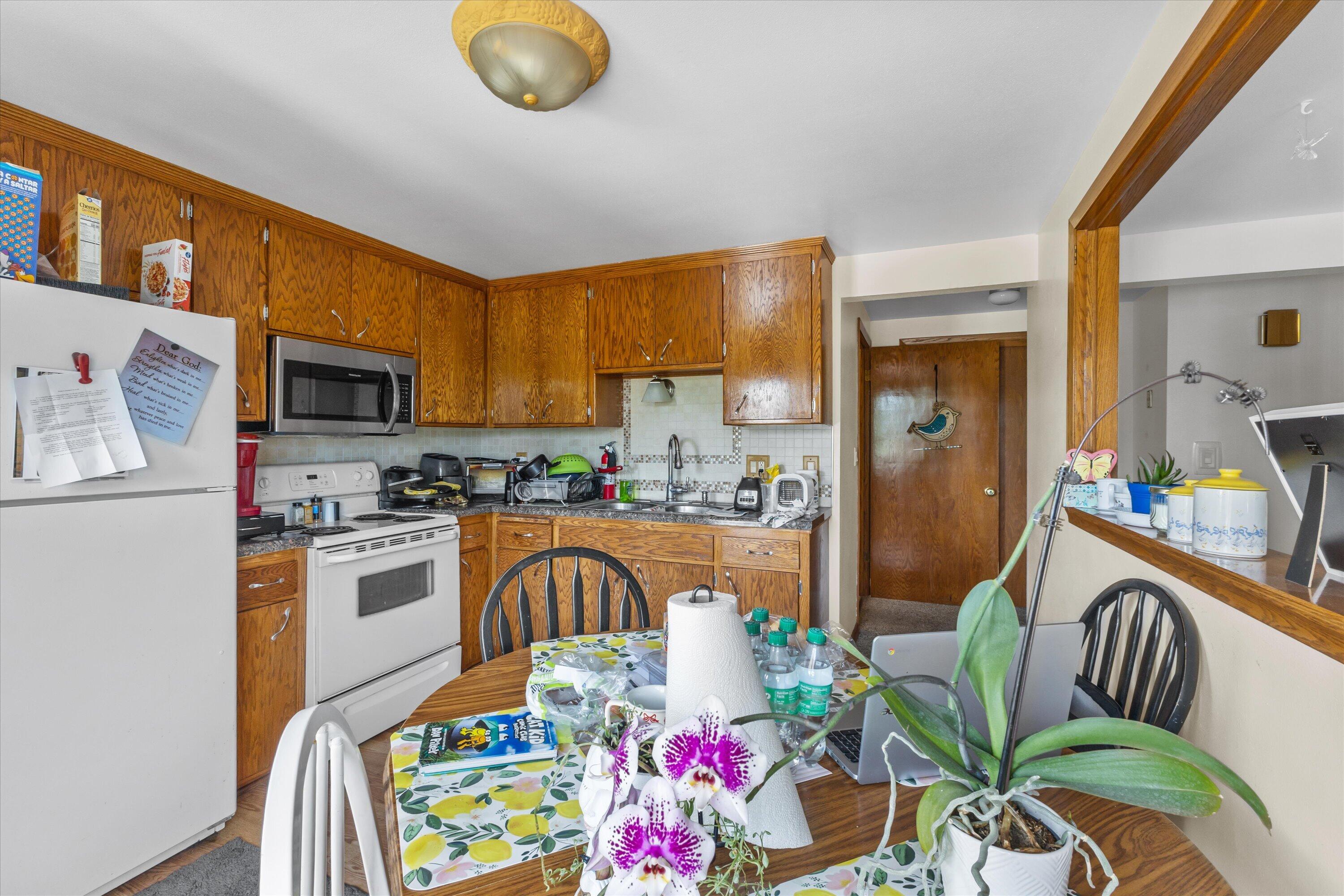 3732 South 75th Street Milwaukee, WI 53220 - Photo 28 of 43 Upper Kitchen
