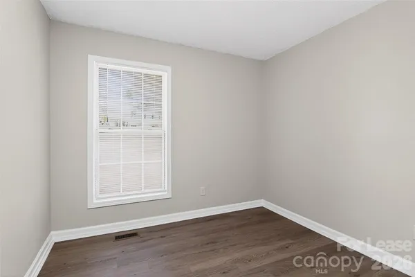 $1,725 | 308 Caroline Avenue, Lowell, NC 28098