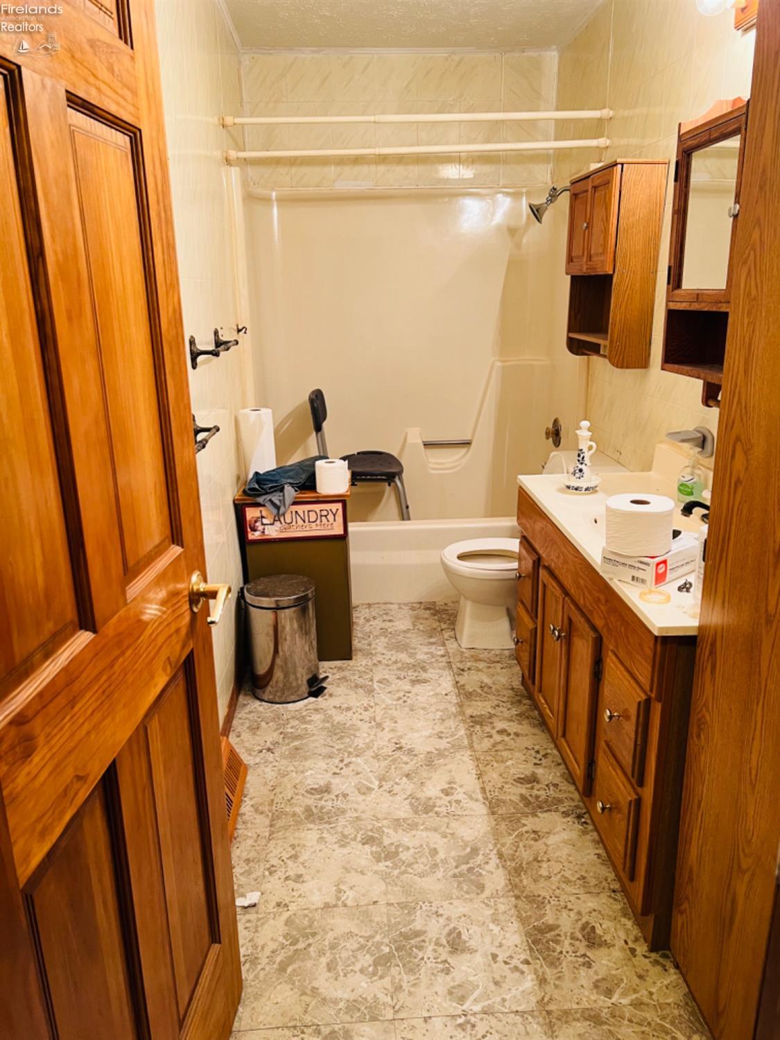 10709 Strecker Road Bellevue, OH 44811 - Photo 18 of 18 Gallery Image 18