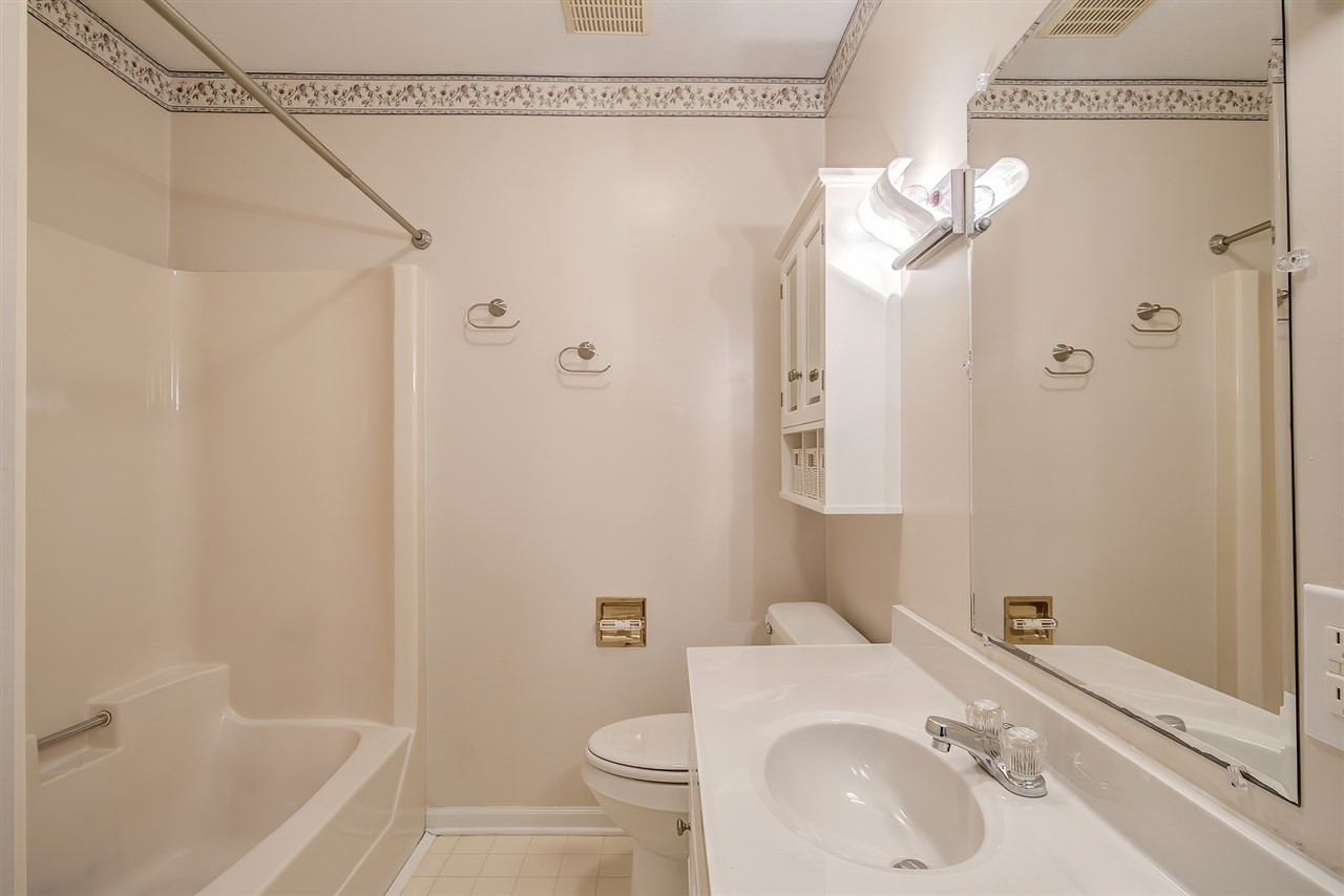 6527 Glendower Road Raleigh, NC 27613 - Photo 27 of 30 Photo 27