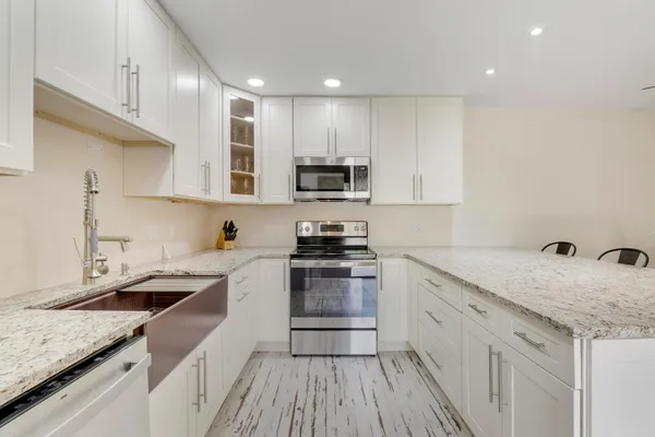 $3,000 | 1420 Ocean Way, Jupiter, FL 33477