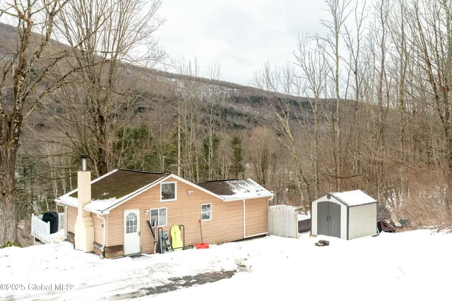 $299,999 | 117 Kleis Road, Fleischmanns, NY 12430