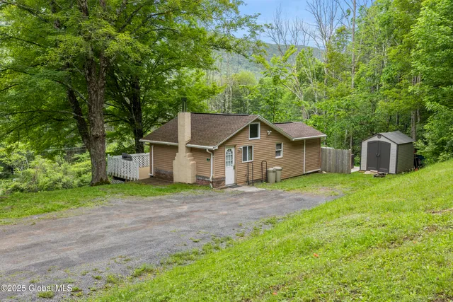 $299,999 | 117 Kleis Road, Fleischmanns, NY 12430