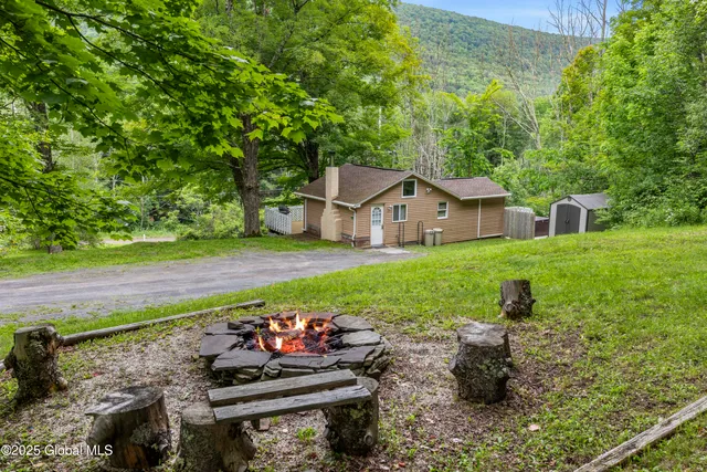 $299,999 | 117 Kleis Road, Fleischmanns, NY 12430