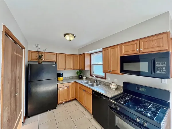 $199,000 | 19202 Sherman Street, Lansing, IL 60438