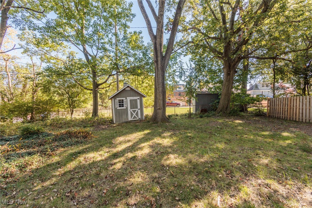 2551 Ashurst Road University Heights, OH 44118 - Photo 15 of 50