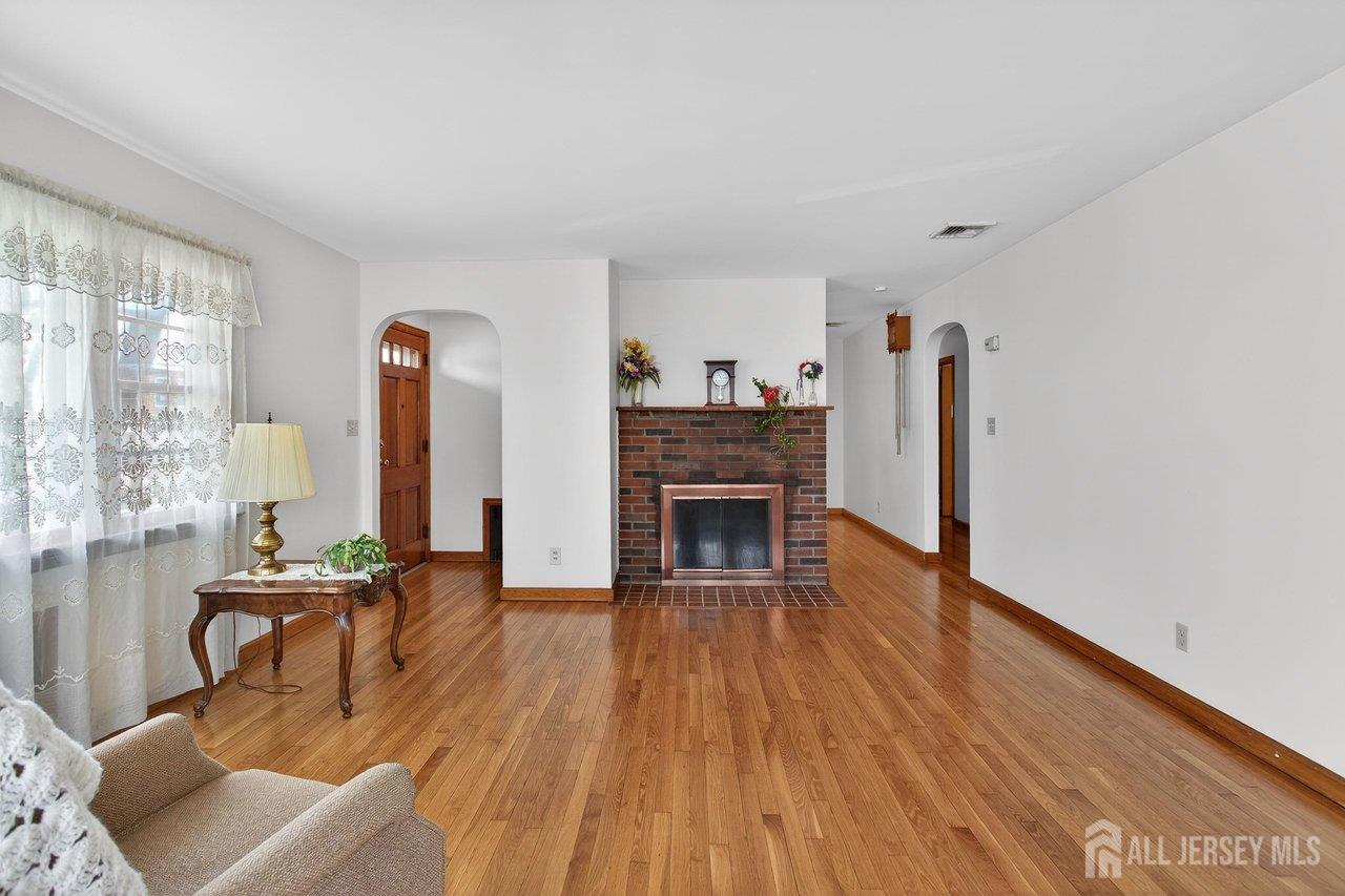 595 Jacques Street Perth Amboy, NJ 08861 - Photo 12 of 29