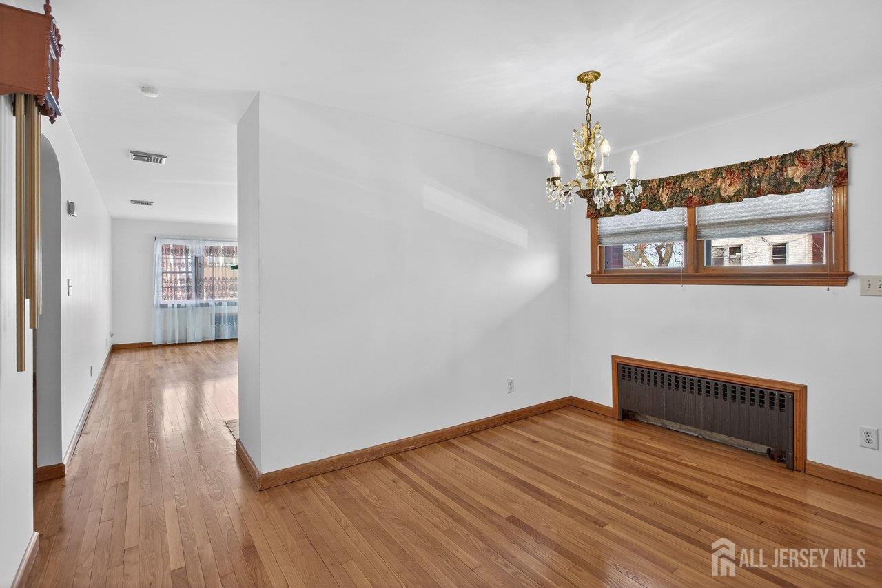 595 Jacques Street Perth Amboy, NJ 08861 - Photo 8 of 29