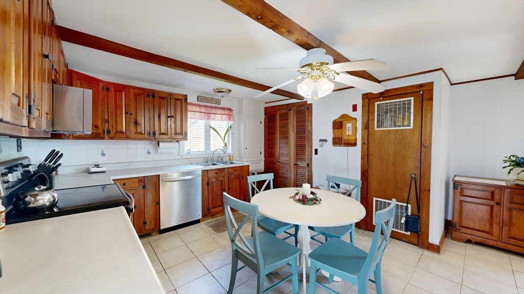 76 Cottage Road Newbury, MA 01951 - Photo 9 of 39 Gallery Image 9