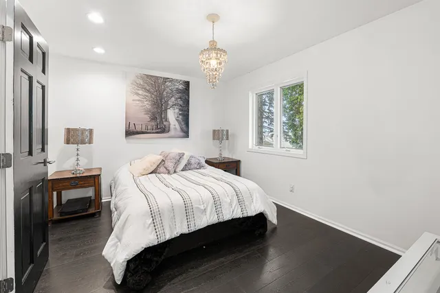 $1,025,000 | 1120 Lake Shore Drive, Beaver Dam, WI 53916