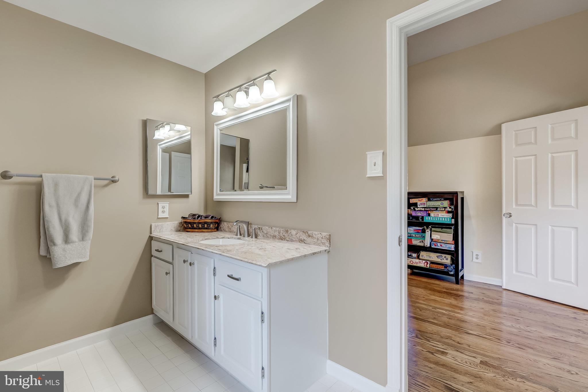 11284 Ridermark Row Columbia, MD 21044 - Photo 47 of 71 Upper Level Bath, Previous Photos