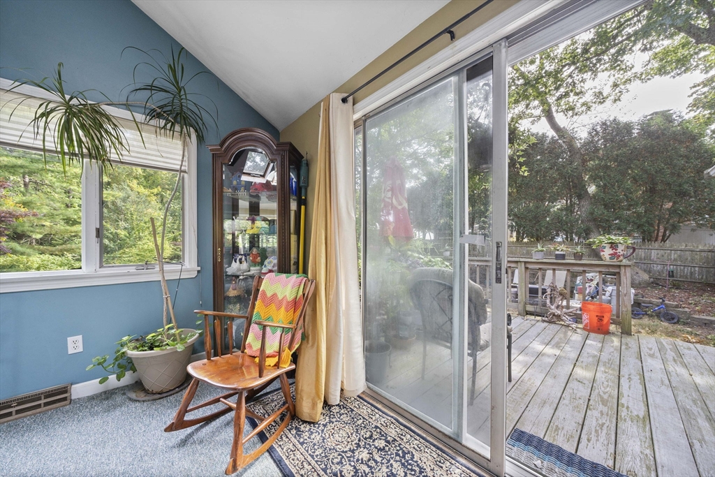 709 County Road Bourne, MA 02559 - Photo 15 of 37