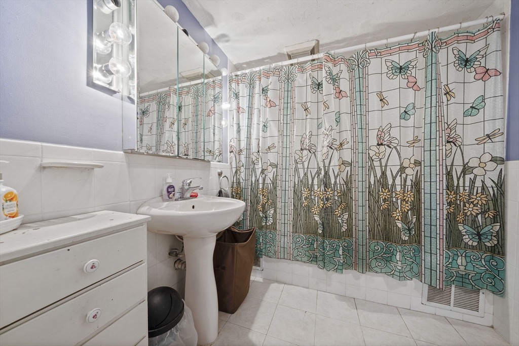 709 County Road Bourne, MA 02559 - Photo 22 of 37