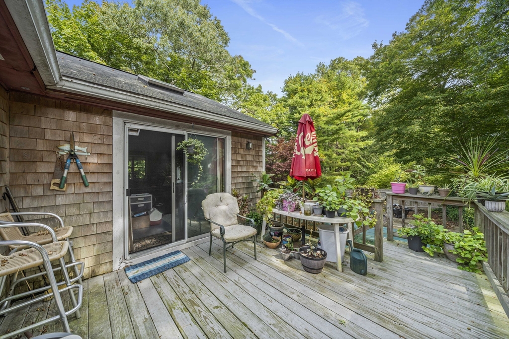 709 County Road Bourne, MA 02559 - Photo 28 of 37