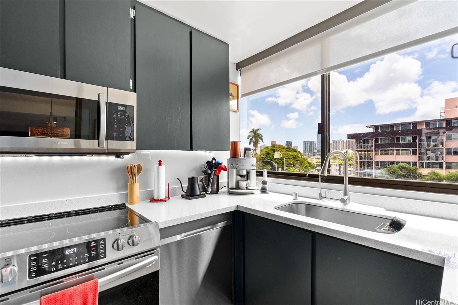 1114 Punahou Street, Unit 4B Honolulu, HI 96826 - Photo 7 of 20