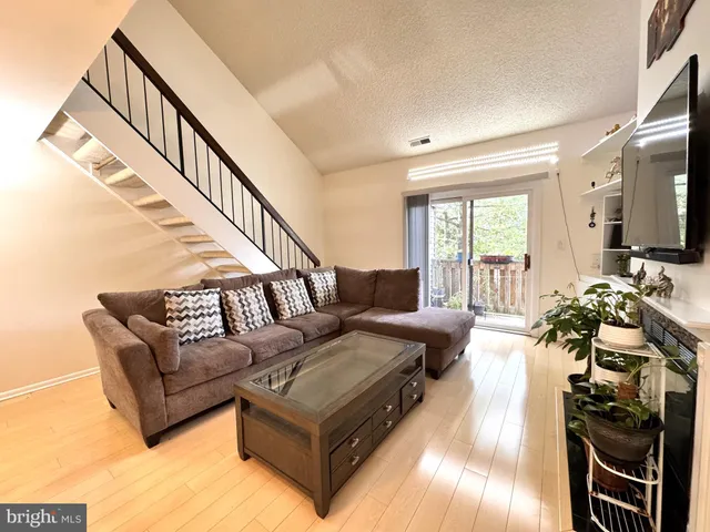 $419,900 | 5220 Ravens Crest Drive, Plainsboro, NJ 08536