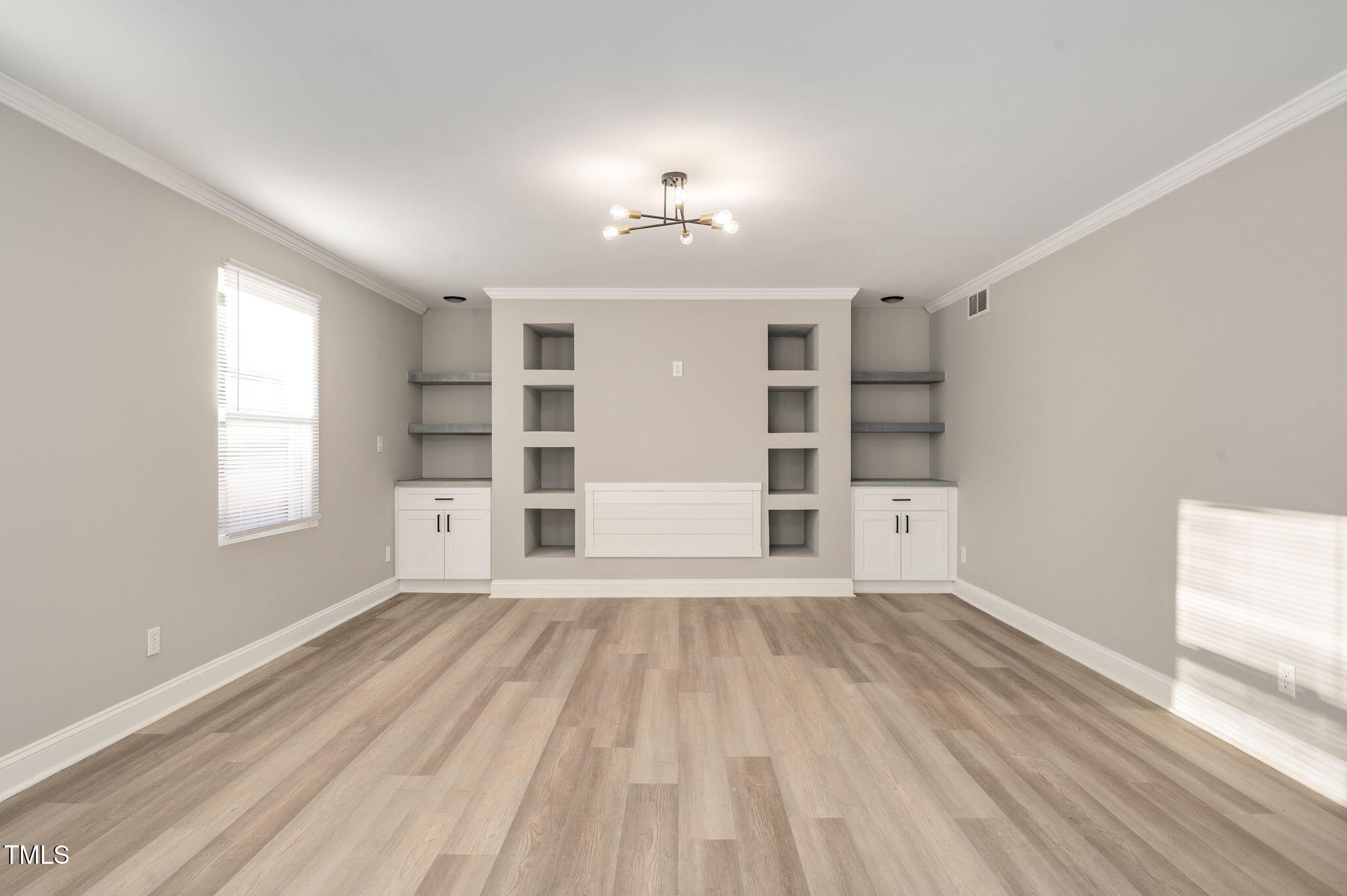 20 Lynn Road Raleigh, NC 27615 - Photo 14 of 32 20 Lynn Road Raleigh_JRKnowles_Photograp