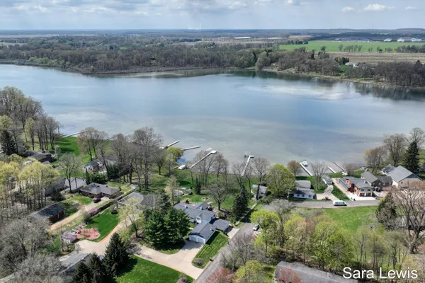 $924,900 | 15710 Rich Lane, Hickory Corners, MI 49060