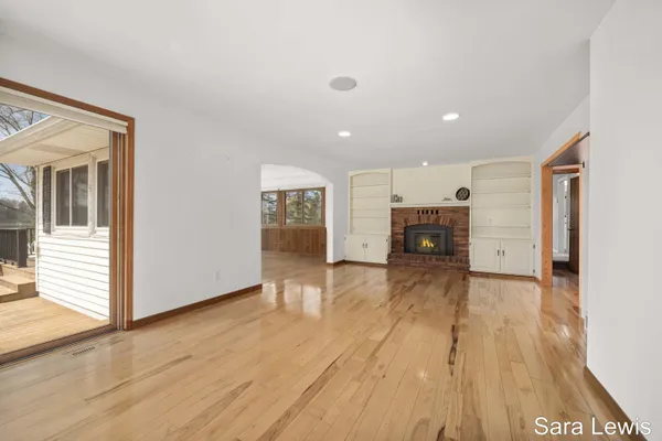 $924,900 | 15710 Rich Lane, Hickory Corners, MI 49060
