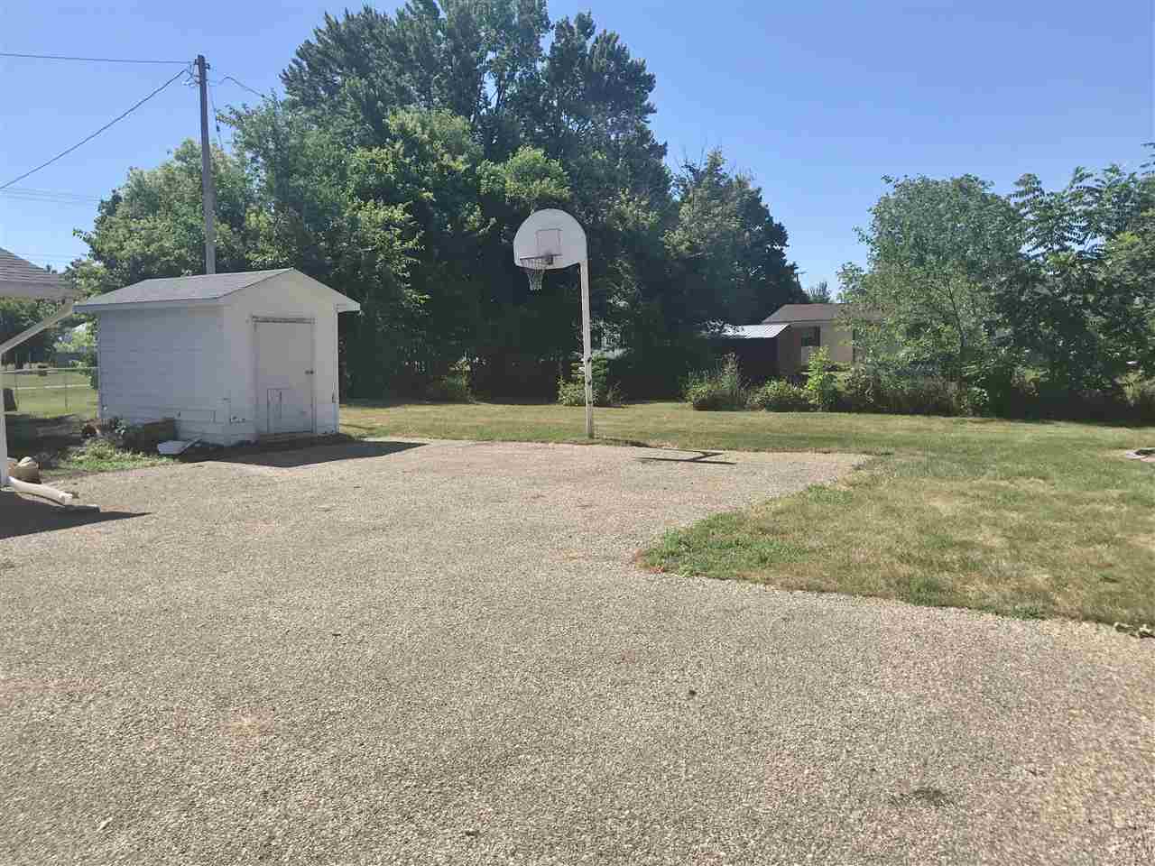 199 Jackson Street Rome City, IN 46784 - Photo 4 of 15