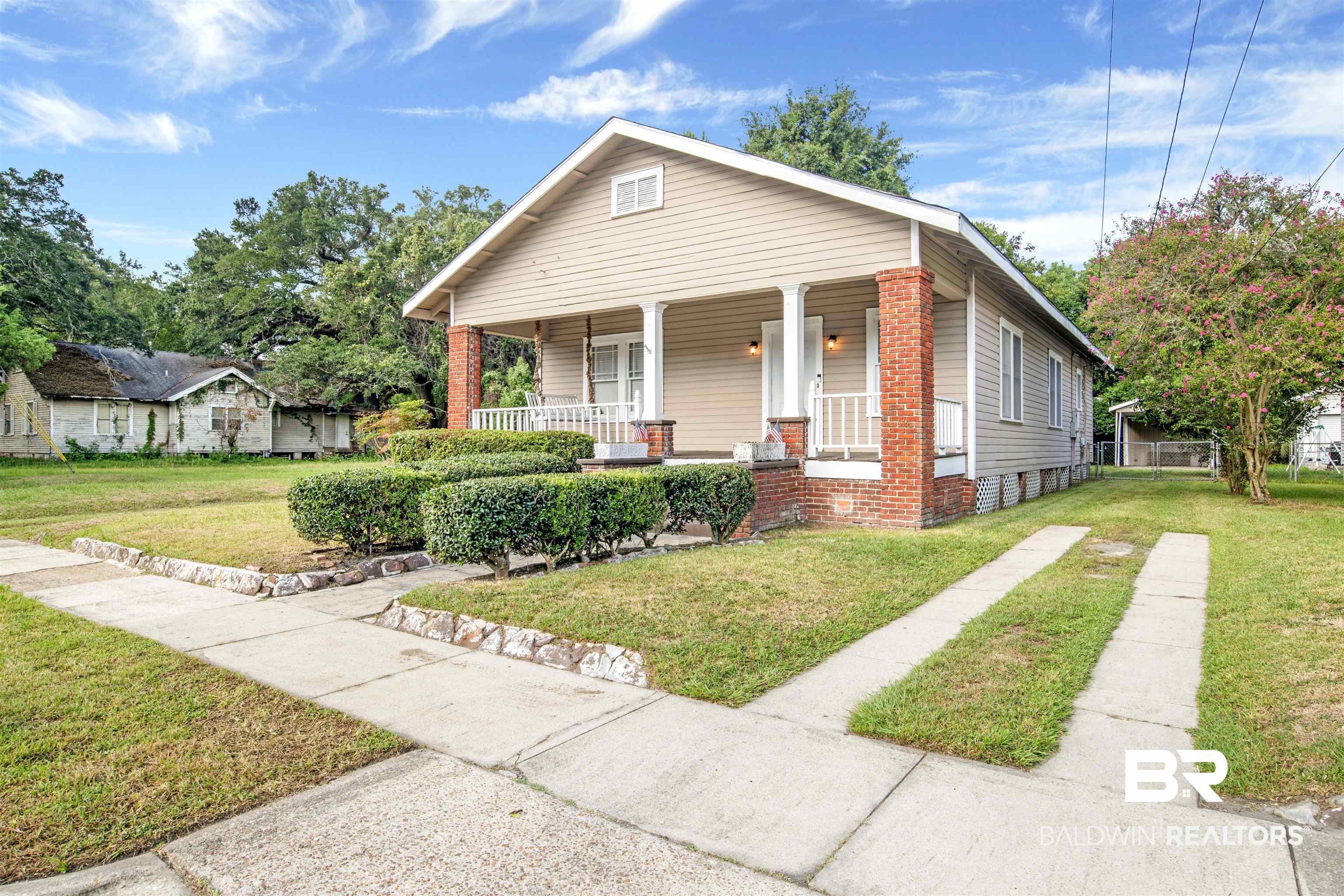 458 Dexter Avenue Mobile, AL 36604 - Photo 3 of 22