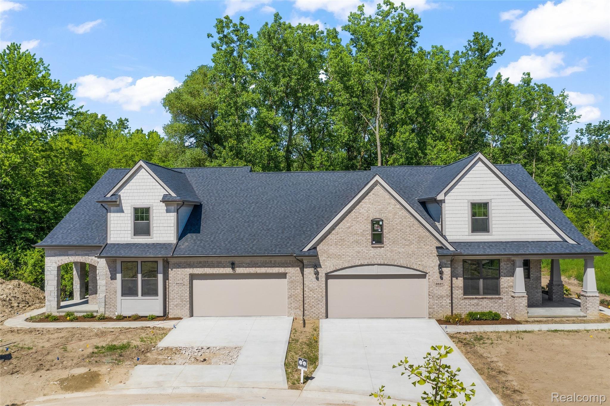 3833 Albatross Court, Unit 27 Rochester, MI 48309 - Photo 2 of 37 Villas of Shadow Pines-2.jpg