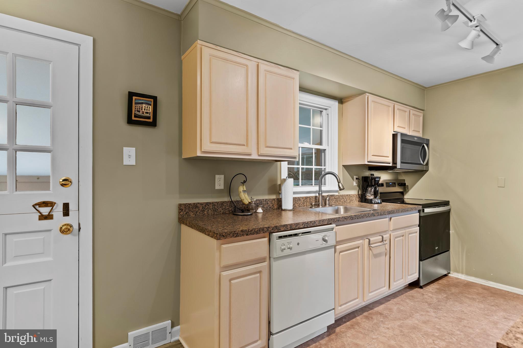 316 Old Fort Road Lemoyne, PA 17043 - Photo 11 of 27 Gallery Image 11