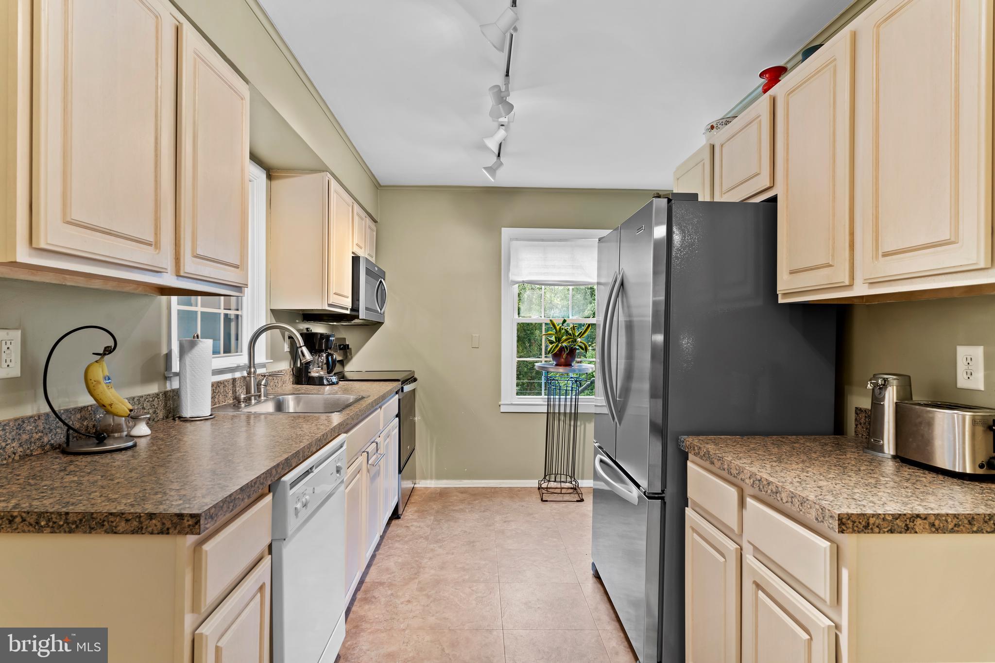 316 Old Fort Road Lemoyne, PA 17043 - Photo 9 of 27 Gallery Image 9