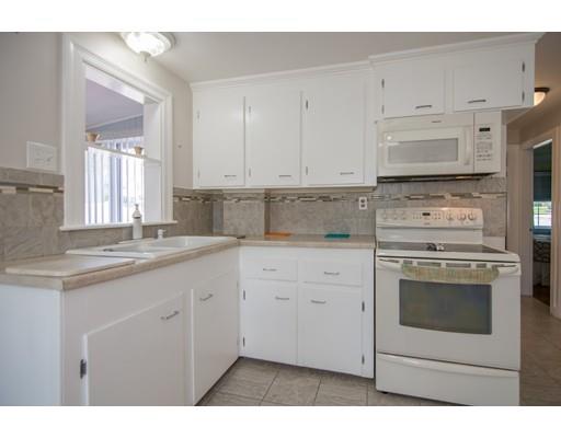 27 Stevens Street Lawrence, MA 01843 - Photo 15 of 29