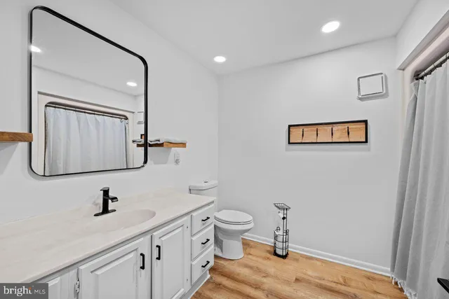 $449,000 | 1958 High Street, York, PA 17408