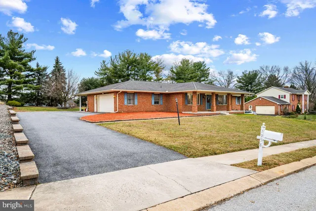 $449,000 | 1958 High Street, York, PA 17408