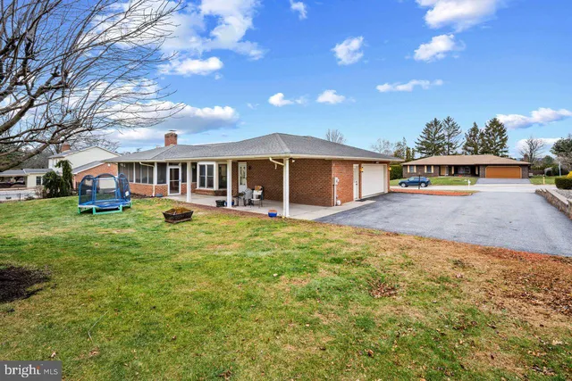 $449,000 | 1958 High Street, York, PA 17408