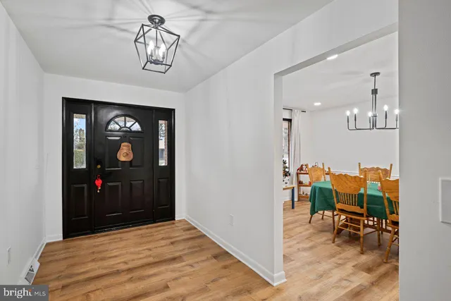 $449,000 | 1958 High Street, York, PA 17408