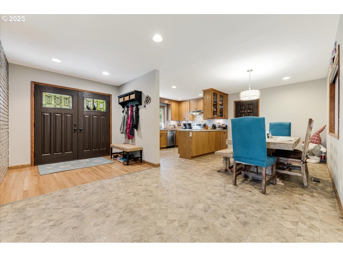 3027 Watercrest Road Forest Grove, OR 97116 - Photo 8 of 47 Gallery Image 8