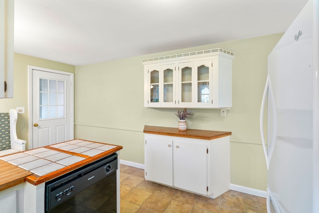 483 South Main Street Sharon, MA 02067 - Photo 11 of 36