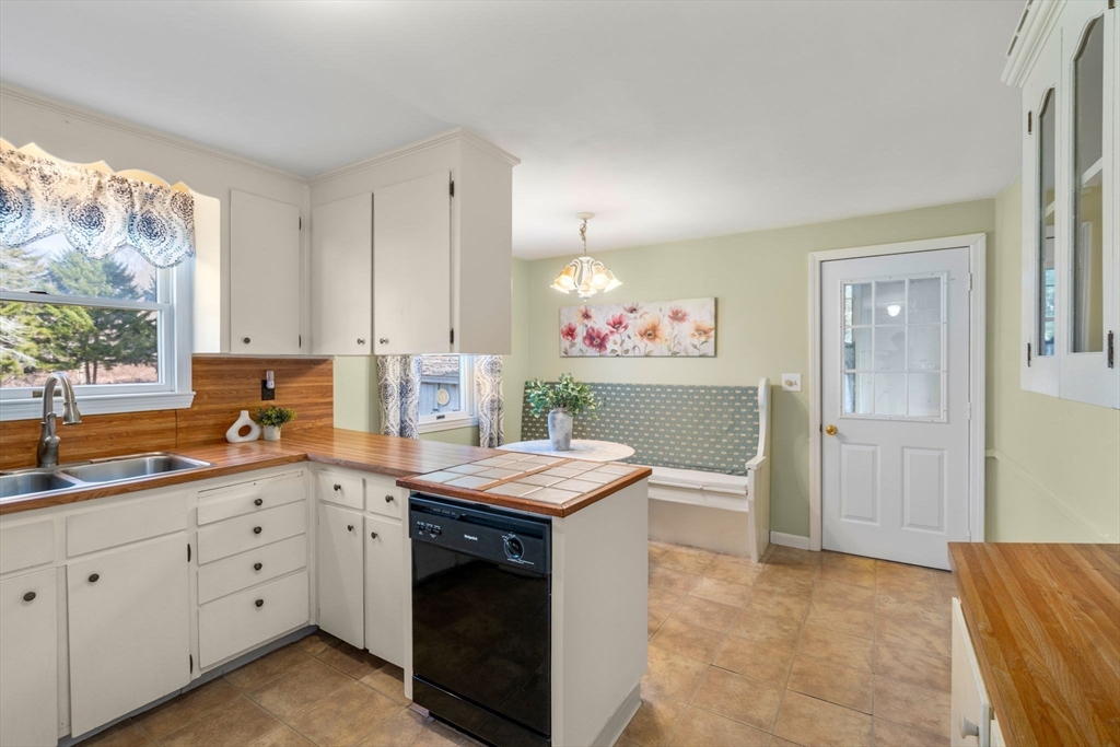 483 South Main Street Sharon, MA 02067 - Photo 9 of 36