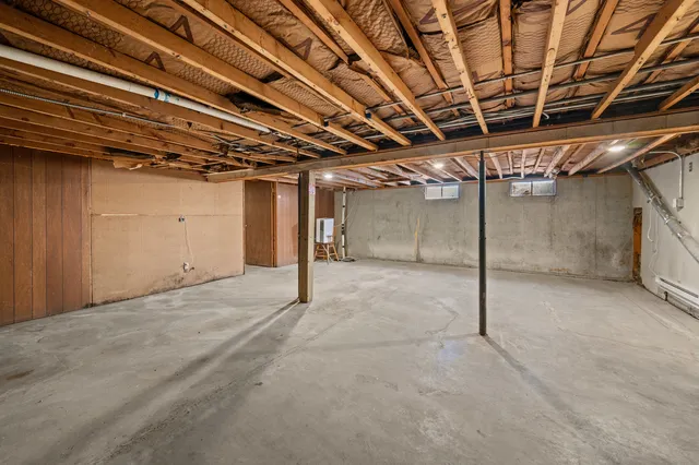 $1,799,900 | 304 Hankes Avenue, Aurora, IL 60505