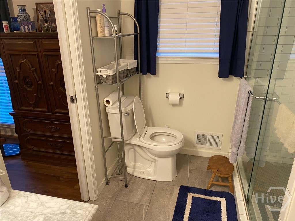 245 Springdale Street Athens, GA 30606 - Photo 13 of 20 Ensuite bath