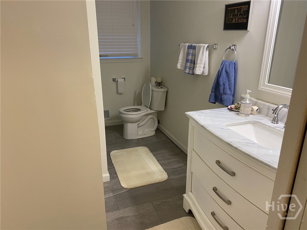 245 Springdale Street Athens, GA 30606 - Photo 16 of 20 Hall Bath