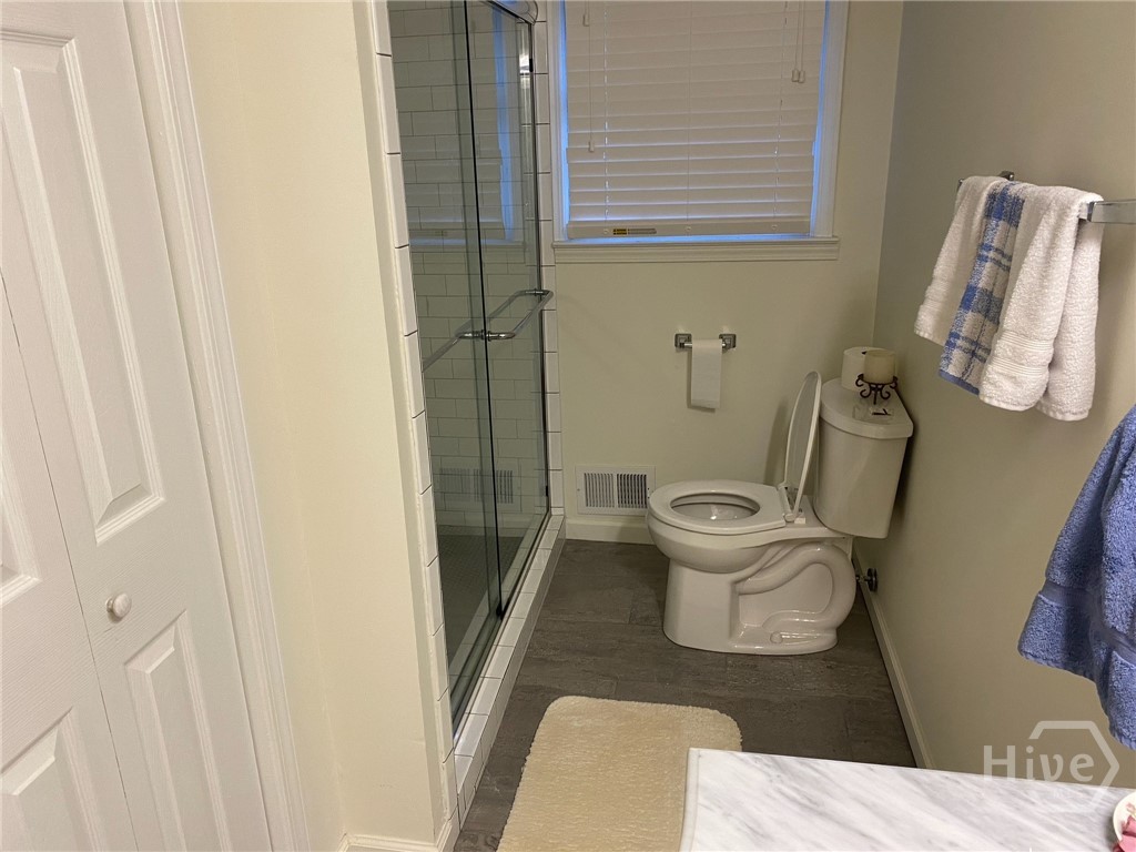 245 Springdale Street Athens, GA 30606 - Photo 17 of 20 Hall bath