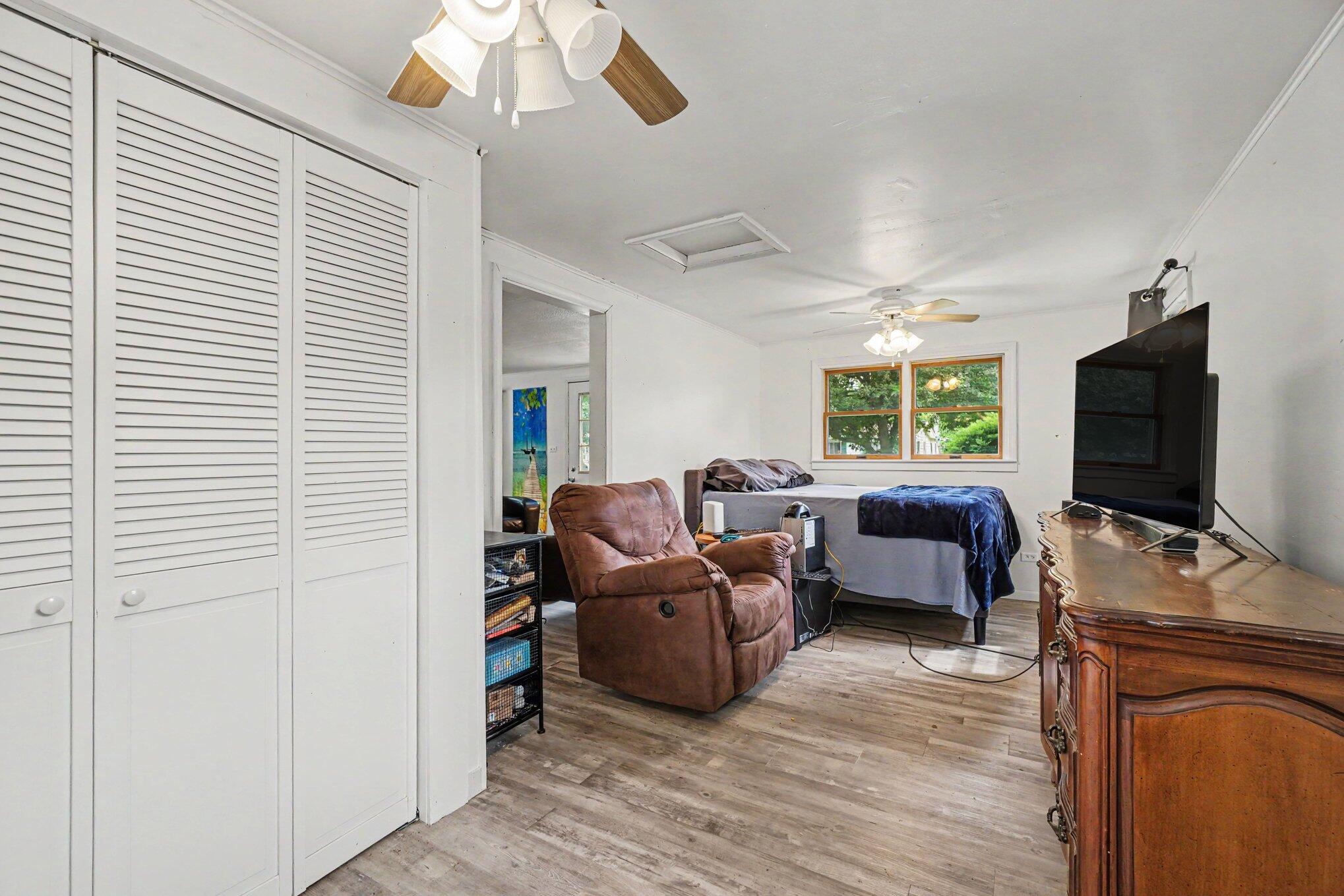 430 11th Avenue Three Rivers, MI 49093 - Photo 11 of 20 file_1010