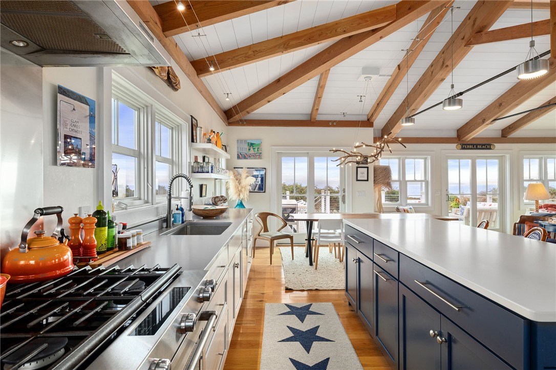 290 Spring Street Block Island, RI 02807 - Photo 5 of 50 Gallery Image 5