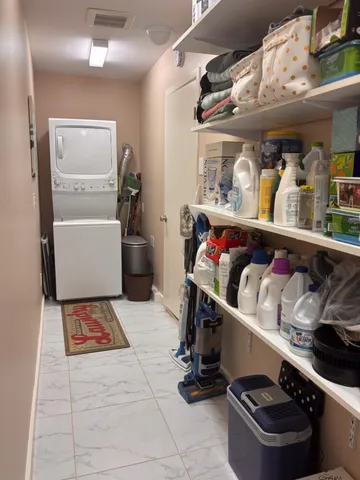 $698,000 | 84 La Ronda Drive, Rancho Mirage, CA 92270