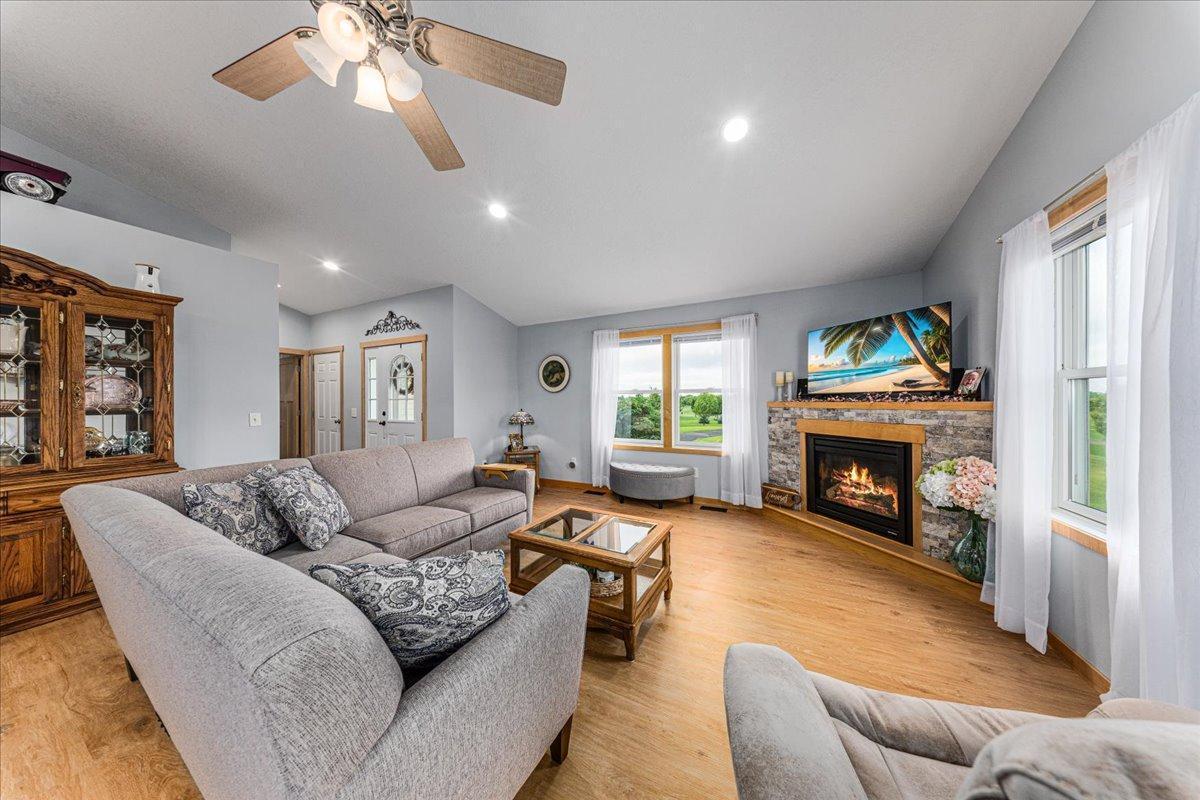 1021 167th Street Hammond, WI 54015 - Photo 12 of 31