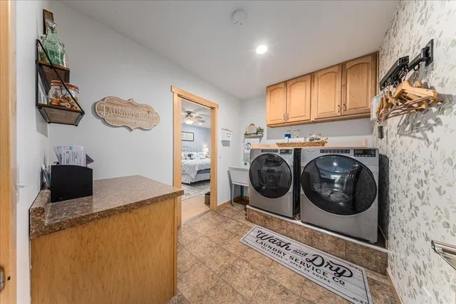 $559,900 | 1021 167th Street, Hammond, WI 54015