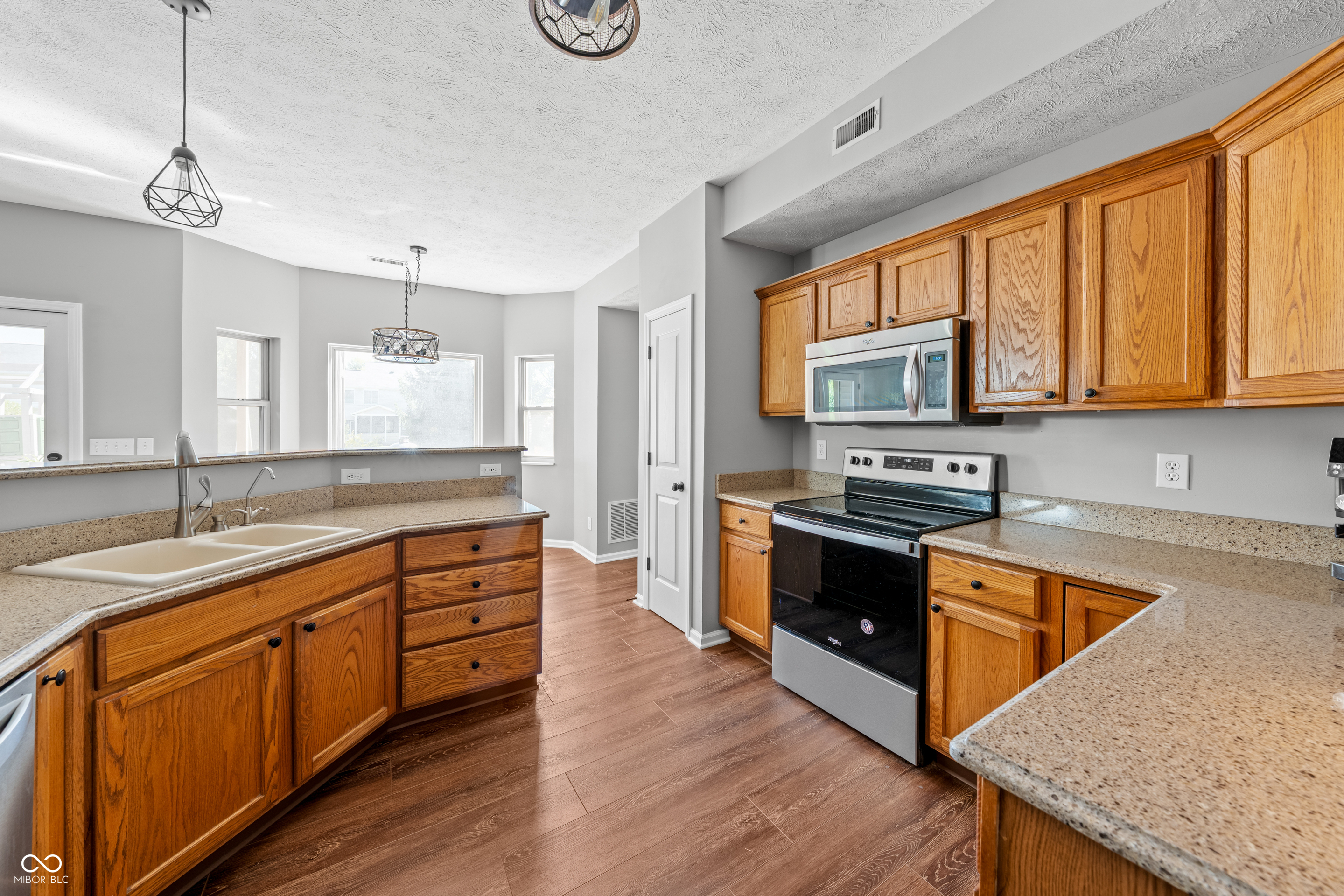 14737 Setters Road Carmel, IN 46033 - Photo 13 of 37 Gallery Image 13