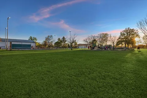 $899,000 | 910 Northwood Street, Houston, TX 77009