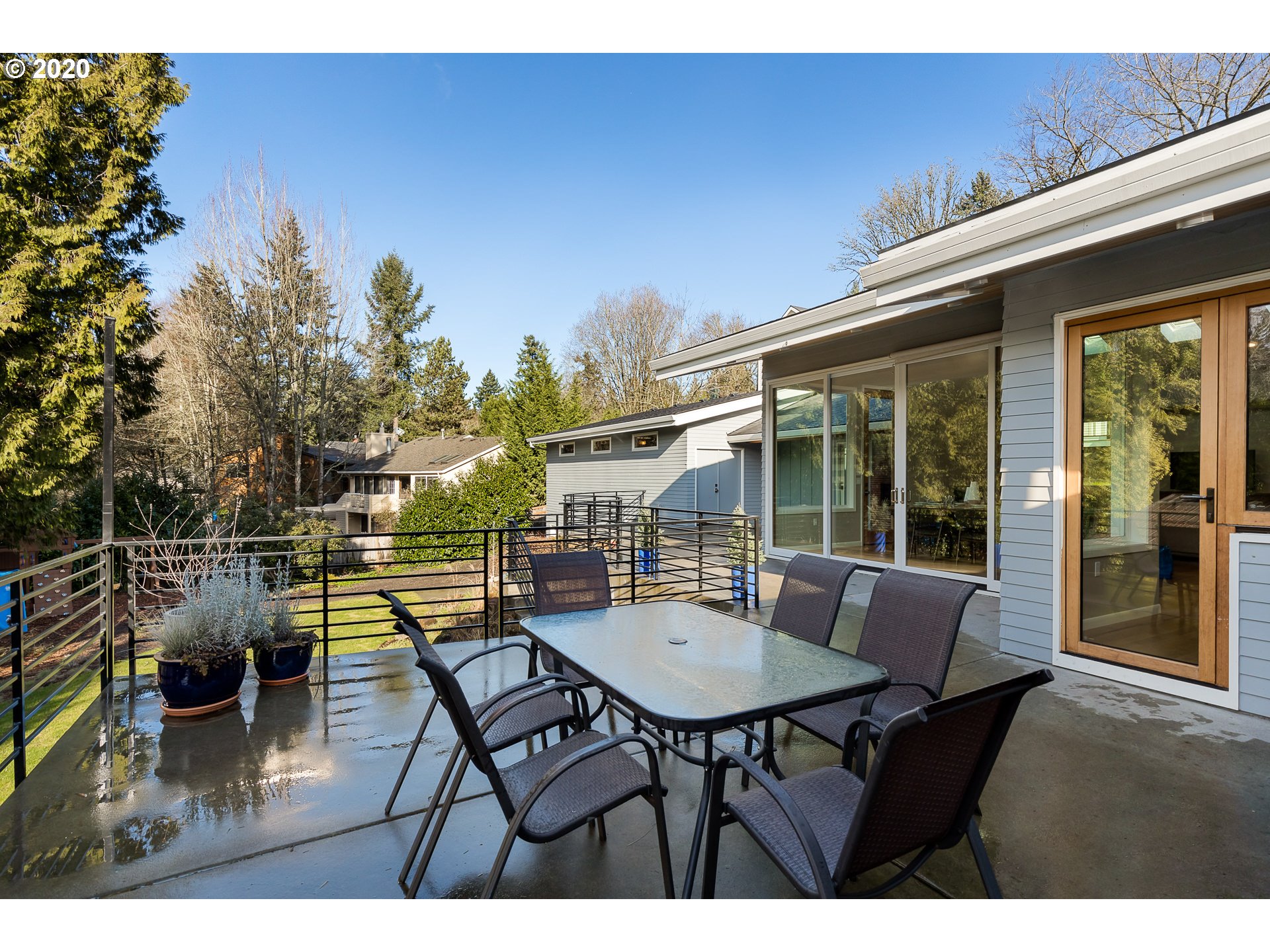 945 Southwest Maplecrest Court Portland, OR 97219 - Photo 29 of 31 Gallery Image 29