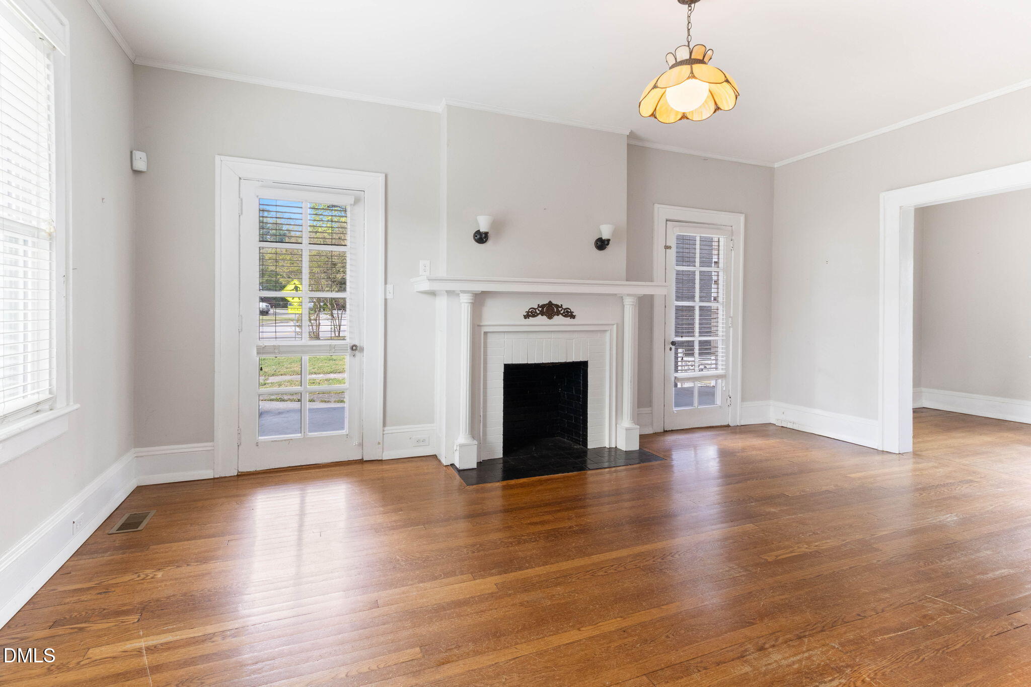1300 Wake Forest Road Raleigh, NC 27604 - Photo 14 of 38 15-web-or-mls-IMG_3397Re