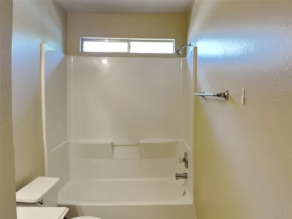 $1,890 | 11830 Rolling Stream Drive, Tomball, TX 77375